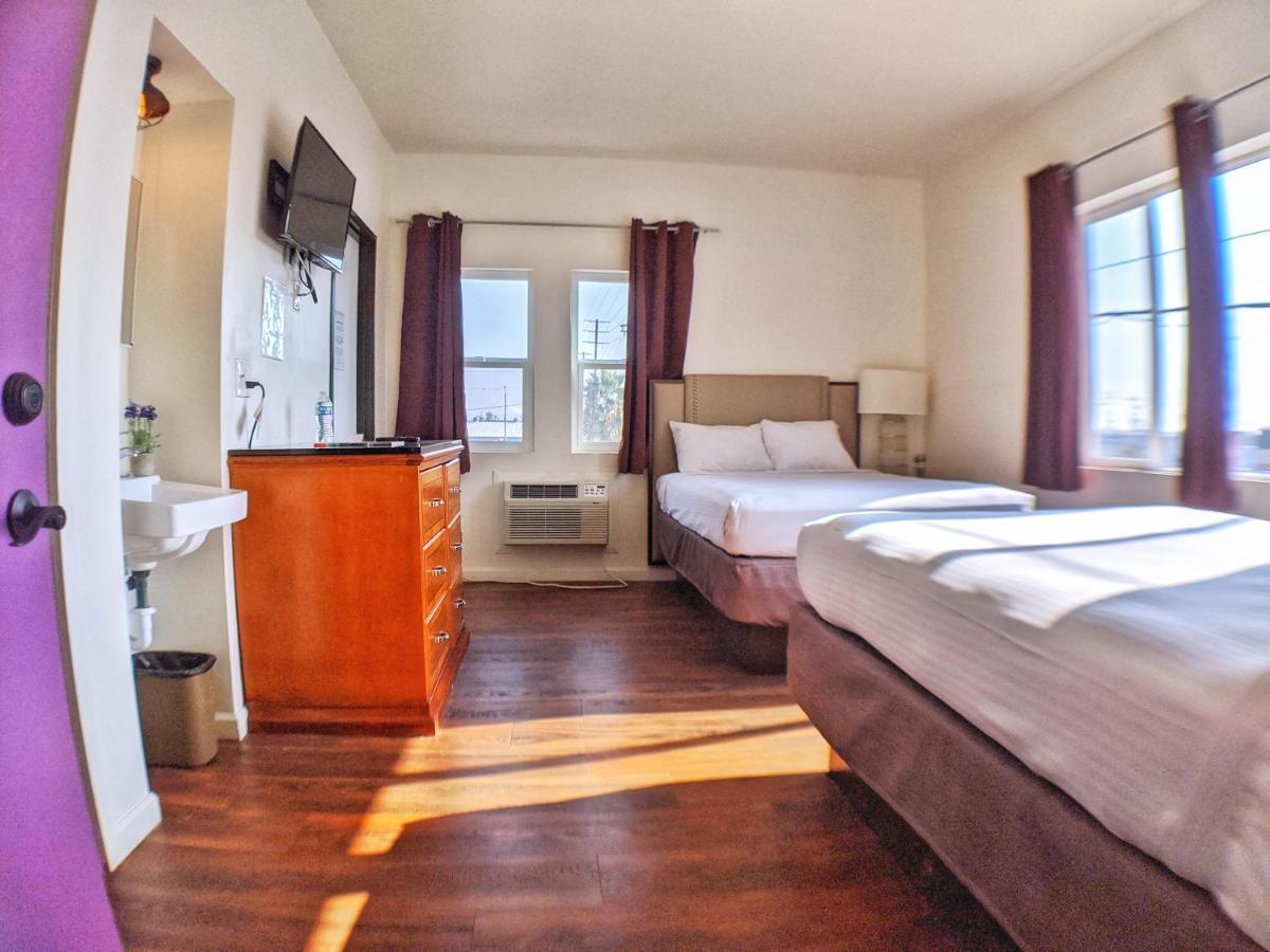 Inn Anchor Pointe 2*