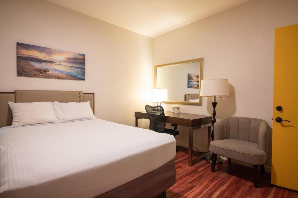 Anchor Pointe Inn 2*